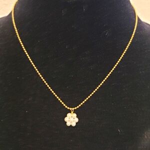 Gold tone ball chain with 7 small size white pearls daisy necklace New